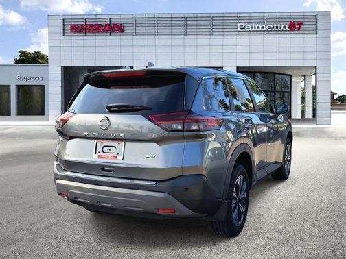 2022 Nissan Rogue SV