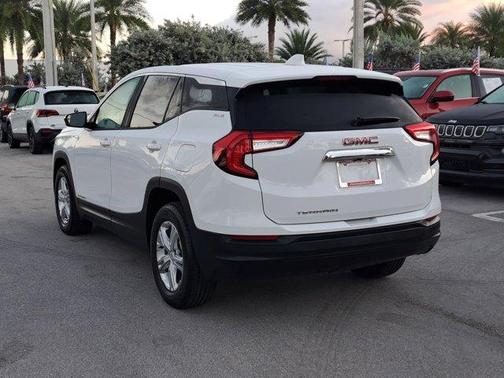 2022 GMC Terrain SLE