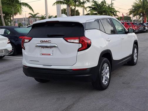 2022 GMC Terrain SLE