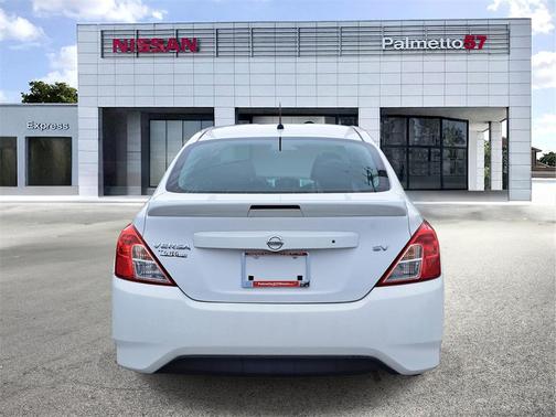 2018 Nissan Versa 1.6 SV