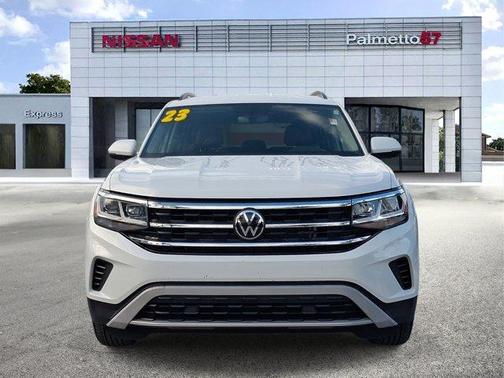 Pure White 2023 Volkswagen Atlas 2.0T SE