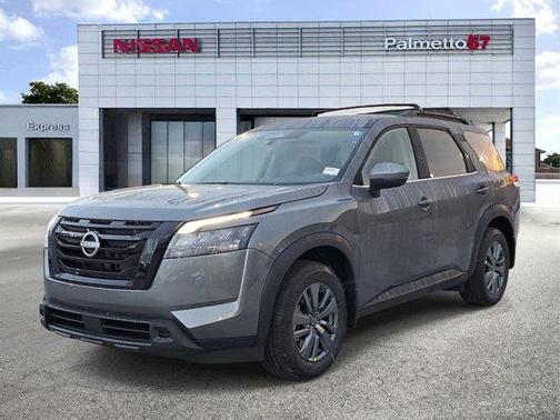 2025 Nissan Pathfinder SV