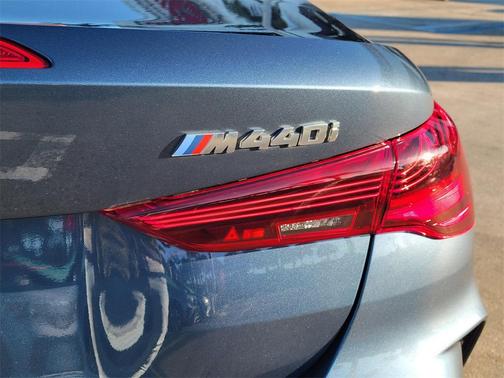 2026 BMW M440 i