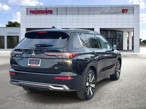2025 Mitsubishi Outlander SEL