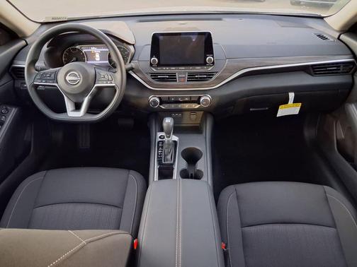 Brilliant Silver Metallic 2026 Nissan Altima 2.5 SV
