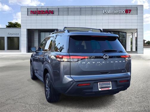2022 Nissan Pathfinder SV