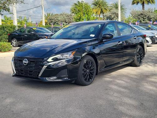 2025 Nissan Altima SV