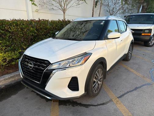 2023 Nissan Kicks SV