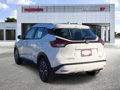 2023 Nissan Kicks SV