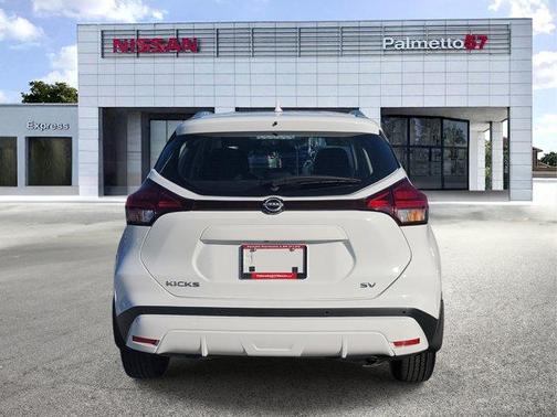 2023 Nissan Kicks SV