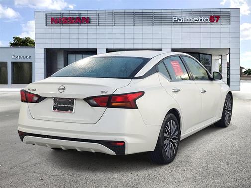 2023 Nissan Altima 2.5 SV