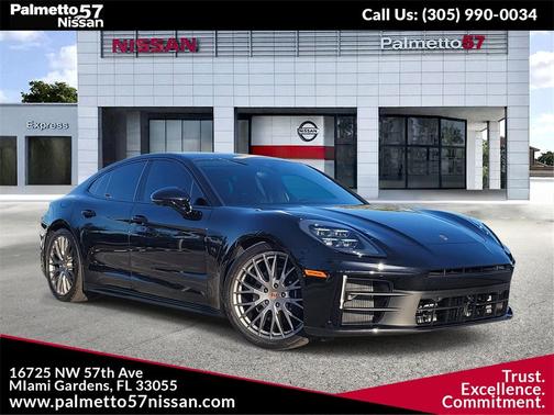 2026 Porsche Panamera 4