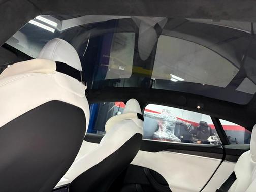 2024 Tesla Model S Plaid