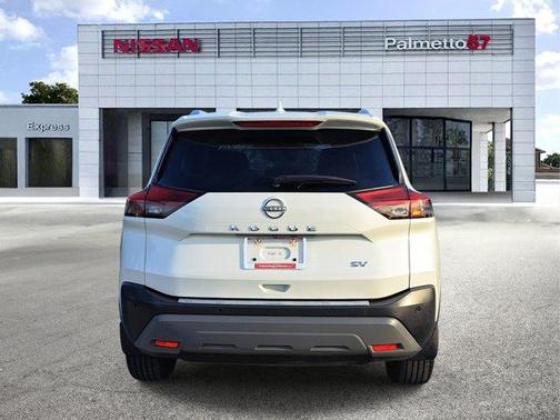 2022 Nissan Rogue SV