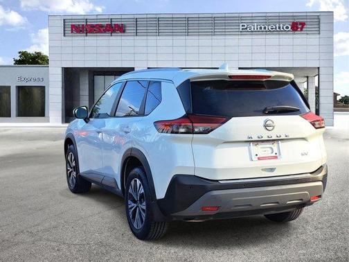 2022 Nissan Rogue SV