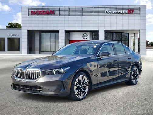 2025 BMW 540 i xDrive