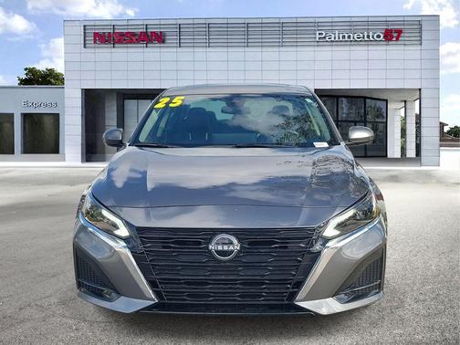 2025 Nissan Altima SV