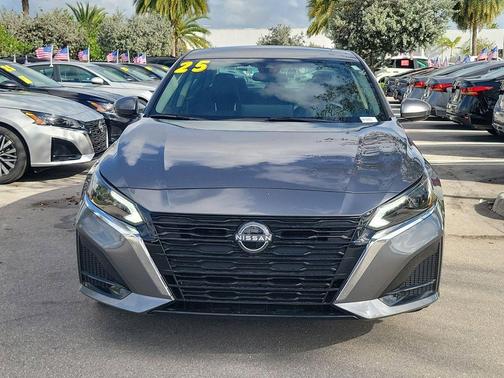 2025 Nissan Altima SV