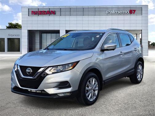 2022 Nissan Rogue Sport SV