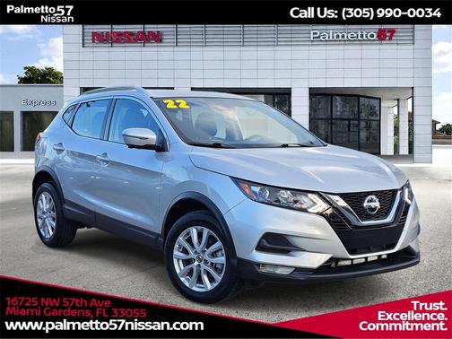 2022 Nissan Rogue Sport SV