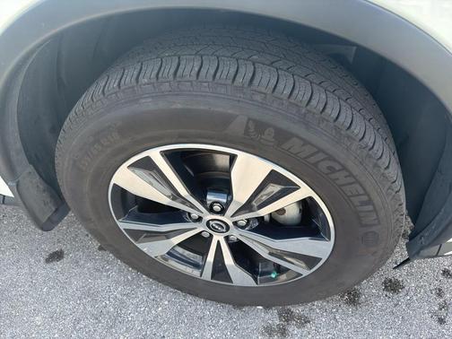 2024 Nissan Murano SV