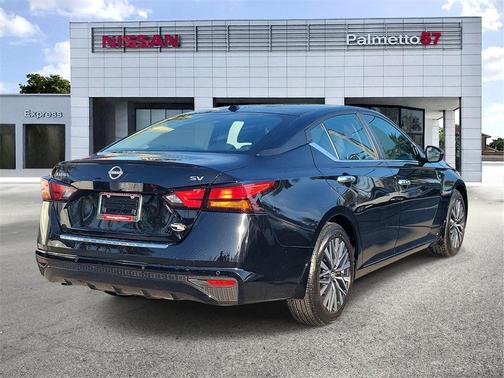 2023 Nissan Altima 2.5 SV