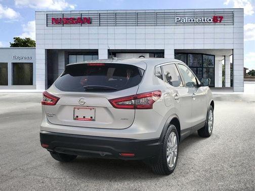 2022 Nissan Rogue Sport S