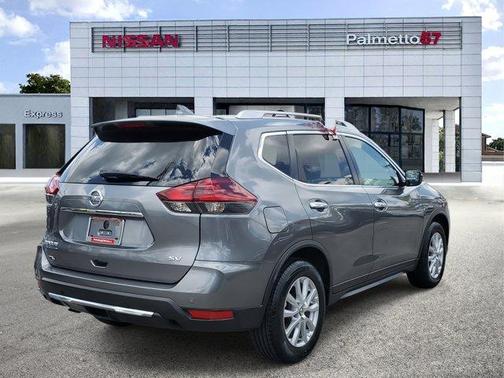2020 Nissan Rogue SV