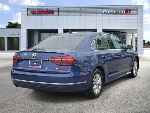 2017 Volkswagen Passat 1.8T S