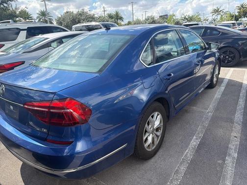 2017 Volkswagen Passat 1.8T S