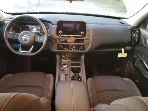 2025 Nissan Pathfinder S