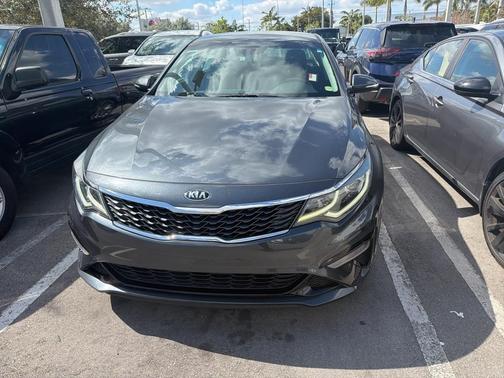 2020 Kia Optima LX