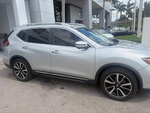 Brilliant Silver Metallic 2019 Nissan Rogue SL