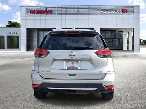 Brilliant Silver Metallic 2019 Nissan Rogue SL