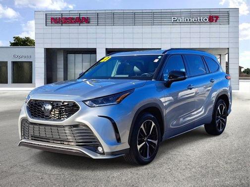 2022 Toyota Highlander XSE