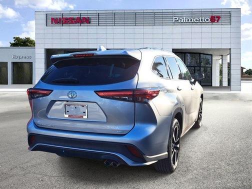 2022 Toyota Highlander XSE