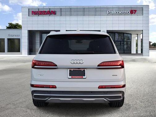 2021 Audi Q7 55 Premium Plus
