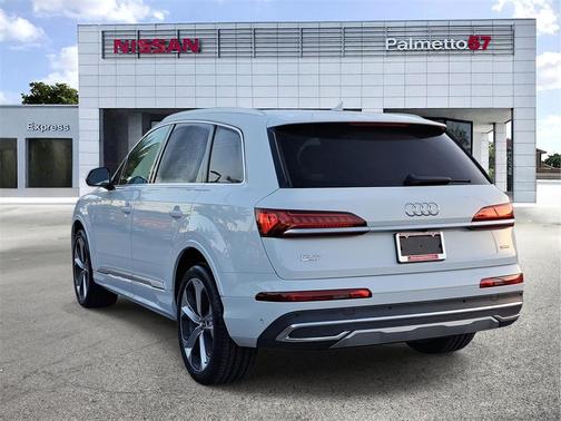 2021 Audi Q7 55 Premium Plus