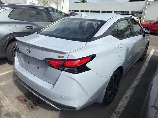 2024 Nissan Versa 1.6 SR