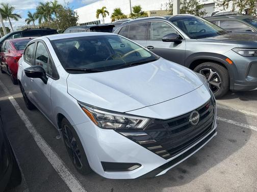 2024 Nissan Versa 1.6 SR