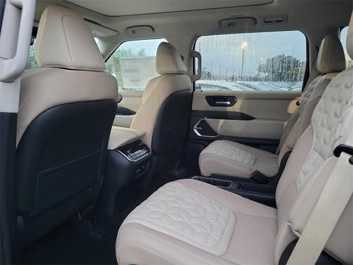 2026 Nissan Armada Platinum