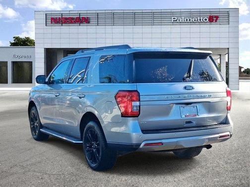 Iconic Silver Metallic 2022 Ford Expedition XLT