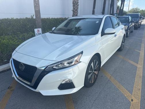 2021 Nissan Altima 2.5 SV