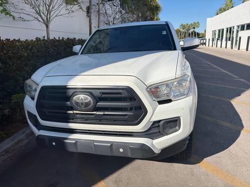 2019 Toyota Tacoma SR