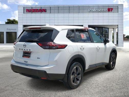 2024 Nissan Rogue SV