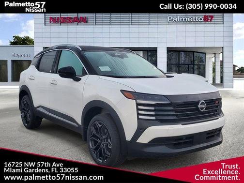 2t Wht Blk Roof 2026 Nissan Kicks SR