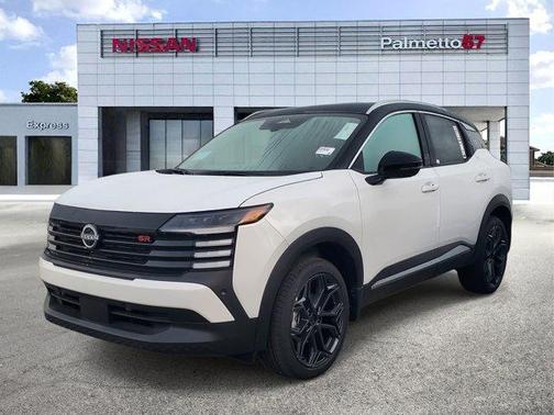 2t Wht Blk Roof 2026 Nissan Kicks SR