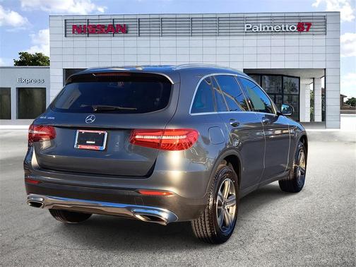 2018 Mercedes-Benz GLC 300 Base