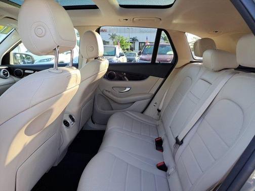 2018 Mercedes-Benz GLC 300 Base