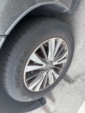 2017 Nissan Pathfinder SL